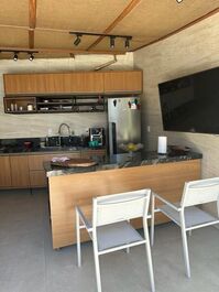 5-bedroom house with seasonal pool in Enseada Azul