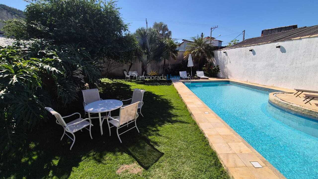 Casa para aluguel de temporada em Niterói (Itaipu)
