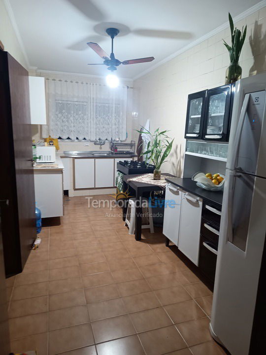 Apartamento para aluguel de temporada em Peruíbe (Parque Oasis)