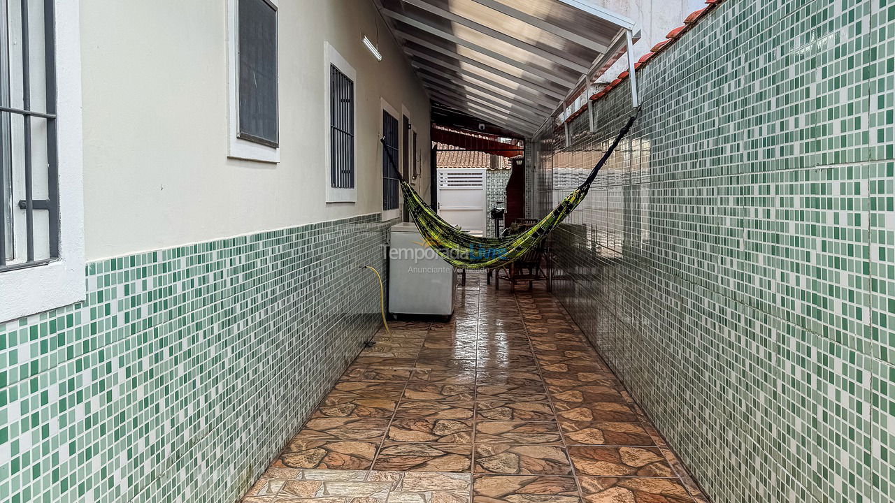 Casa para aluguel de temporada em Mongaguá (Jardim Praia Grande)
