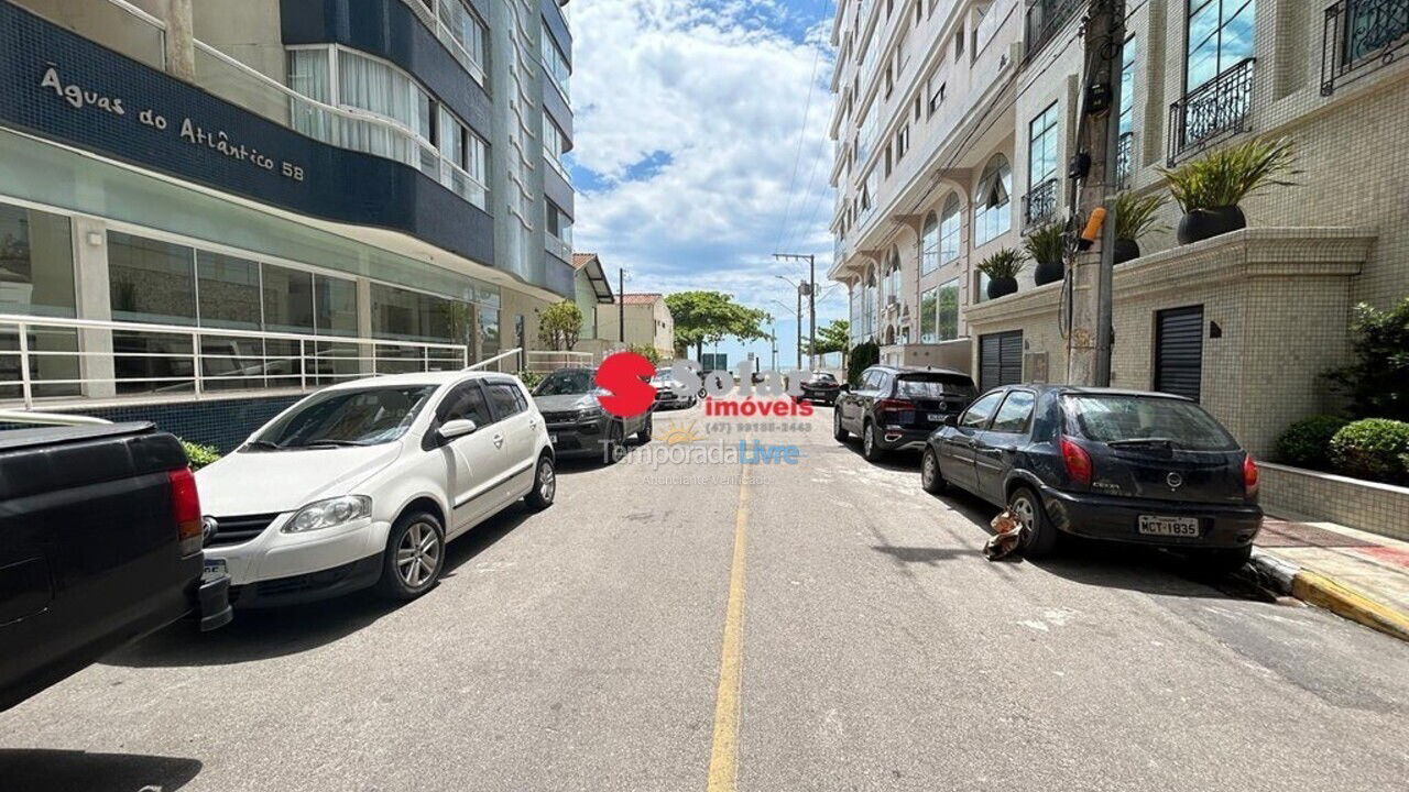 Apartamento para alquiler de vacaciones em Itapema (Meia Praia)