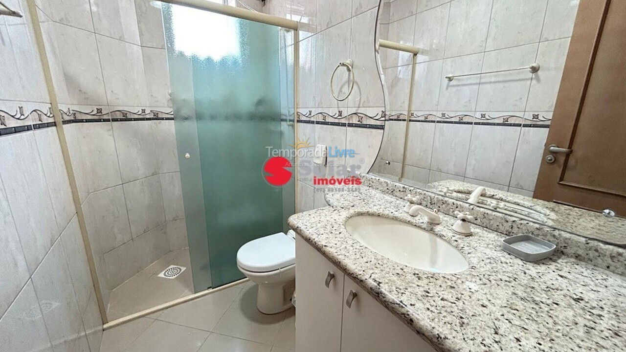 Apartment for vacation rental in Itapema (Meia Praia)