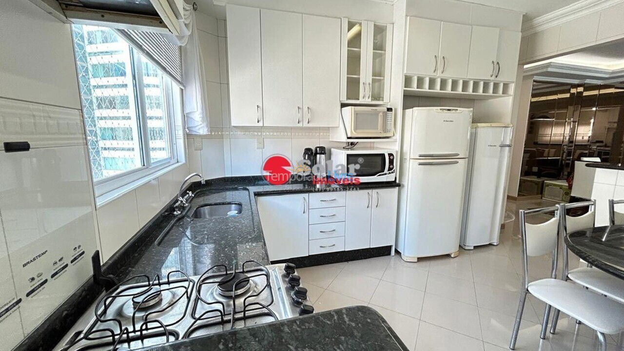 Apartment for vacation rental in Itapema (Meia Praia)