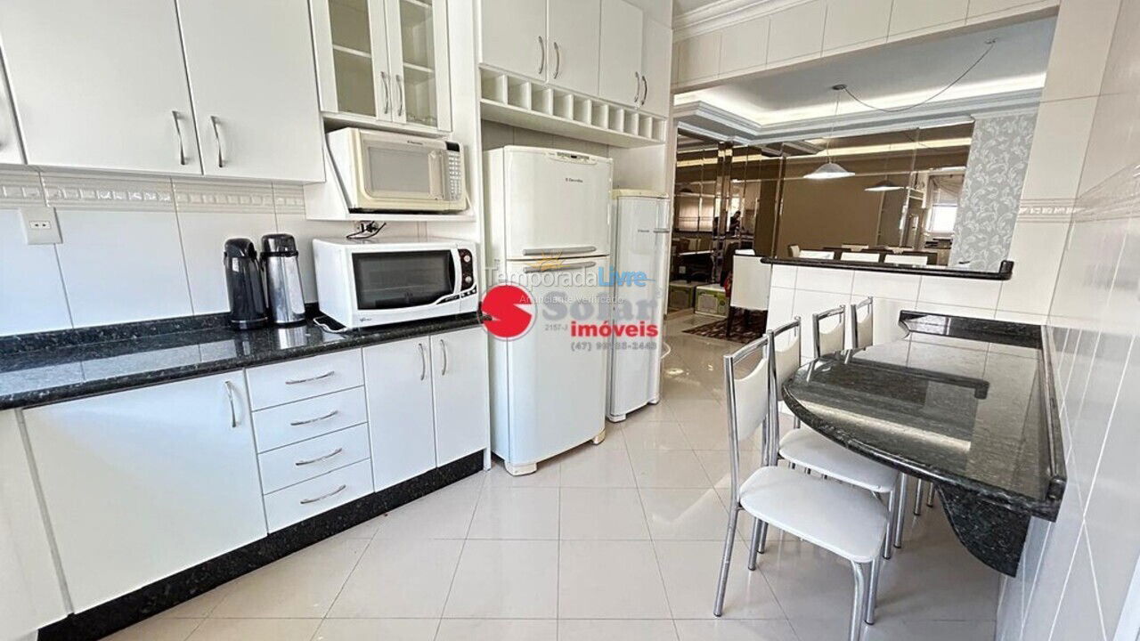 Apartment for vacation rental in Itapema (Meia Praia)