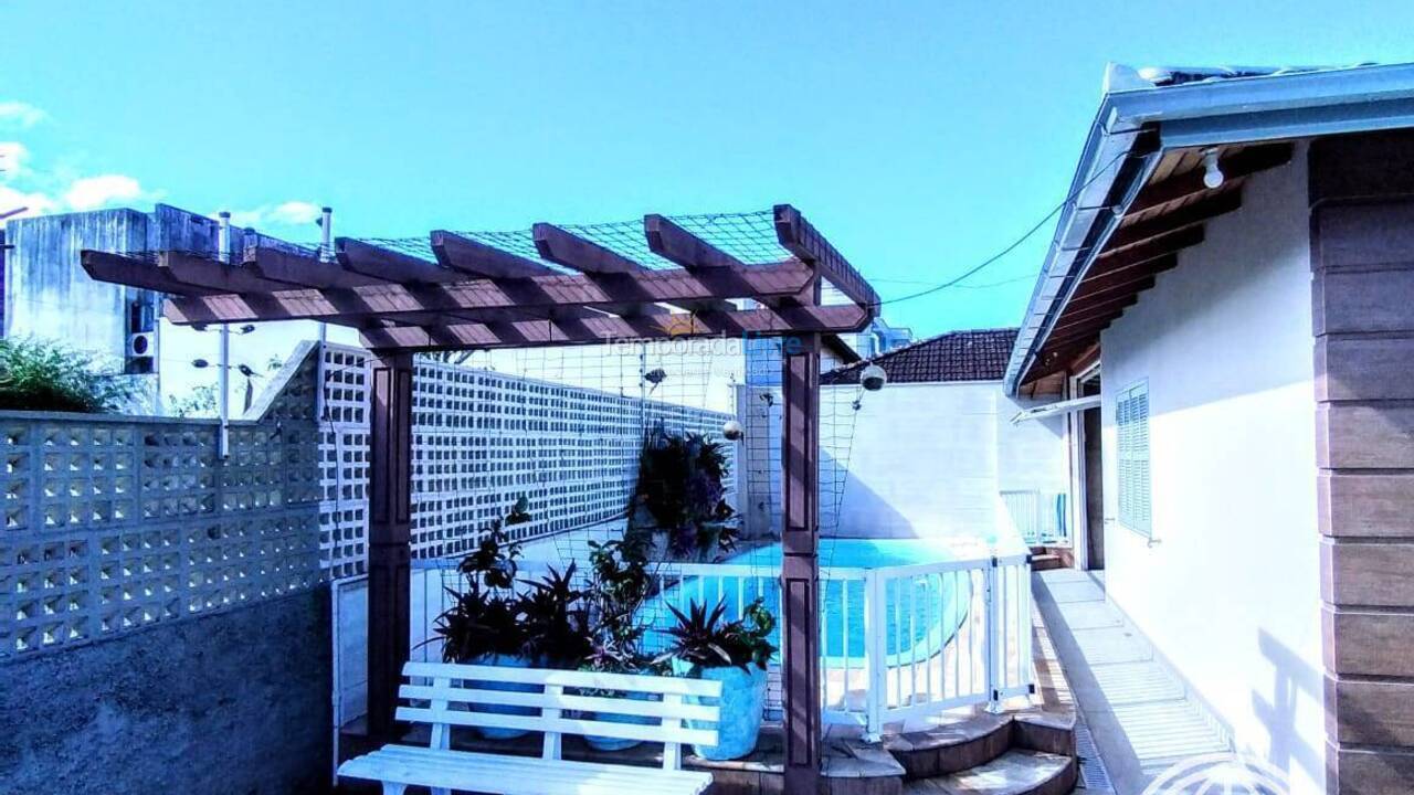 House for vacation rental in Florianopolis (Canasvieiras)
