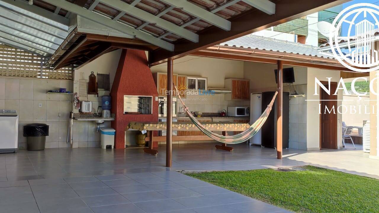 House for vacation rental in Florianopolis (Canasvieiras)