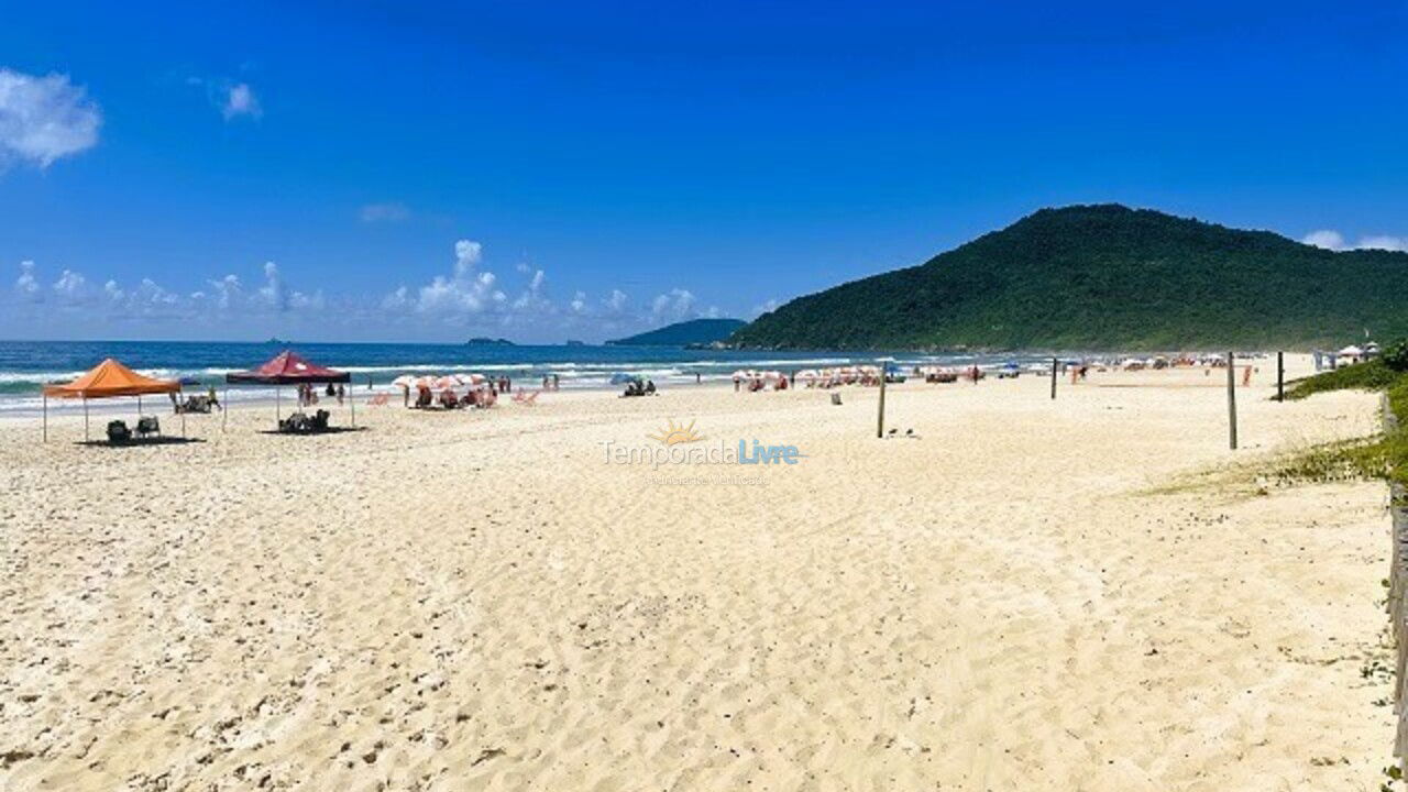 Apartamento para alquiler de vacaciones em Florianópolis (Praia Brava)