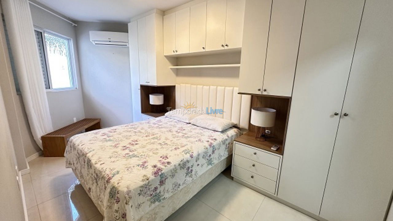 Apartment for vacation rental in Florianópolis (Praia Brava)