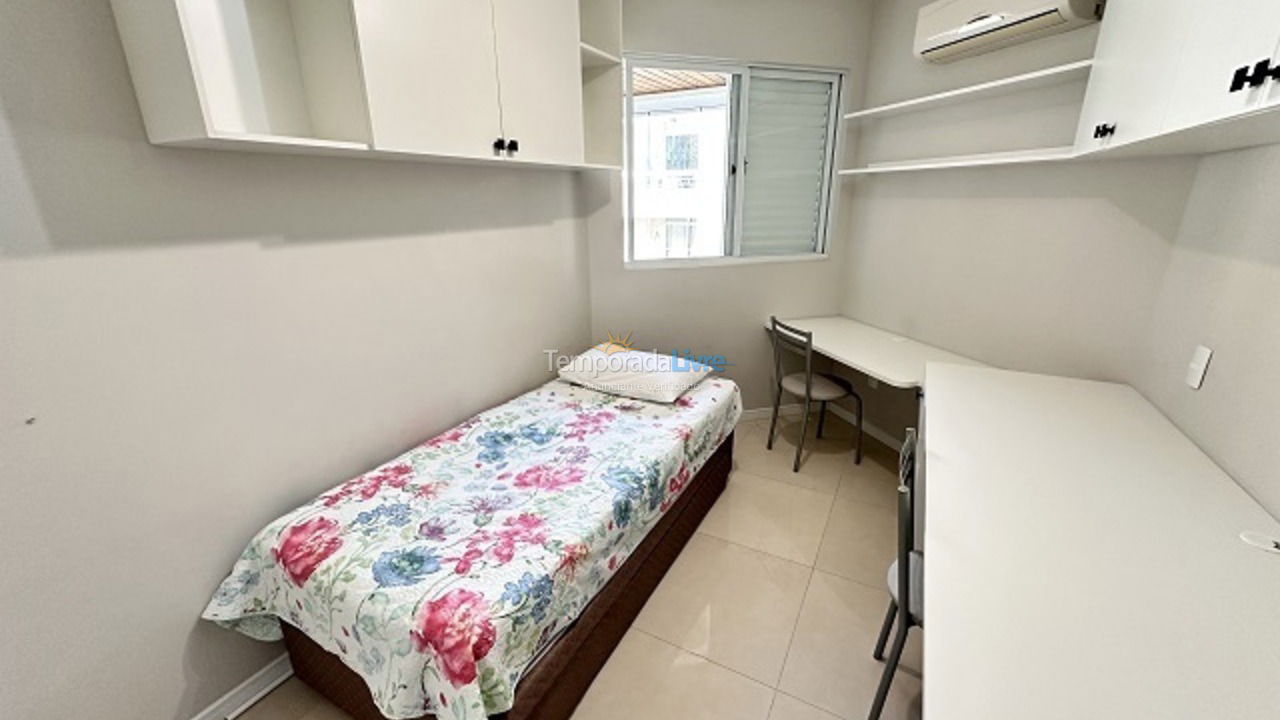 Apartment for vacation rental in Florianópolis (Praia Brava)