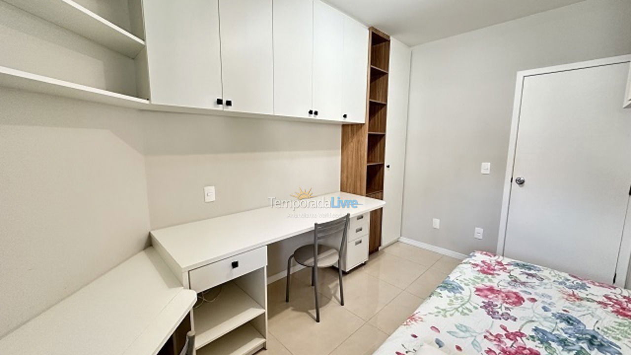 Apartment for vacation rental in Florianópolis (Praia Brava)