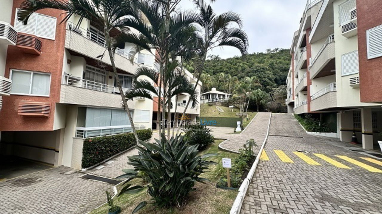 Apartment for vacation rental in Florianópolis (Praia Brava)