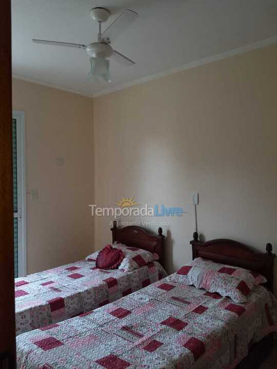 Apartamento para aluguel de temporada em Ubatuba (Praia Grande)