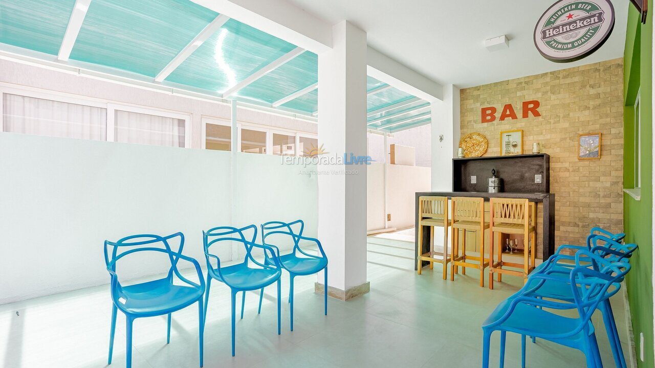 Casa para aluguel de temporada em Camaçari (Praia de Guarajuba)