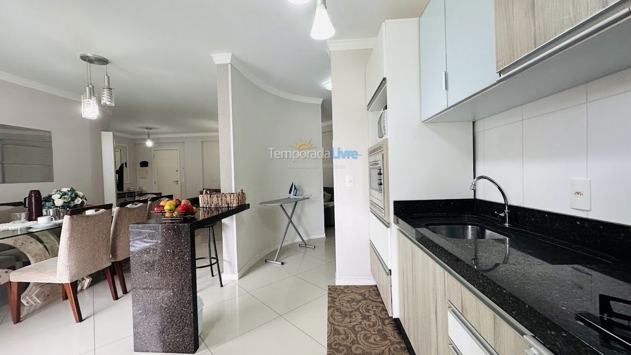 Apartment for vacation rental in Bombinhas (Praia de Bombas)