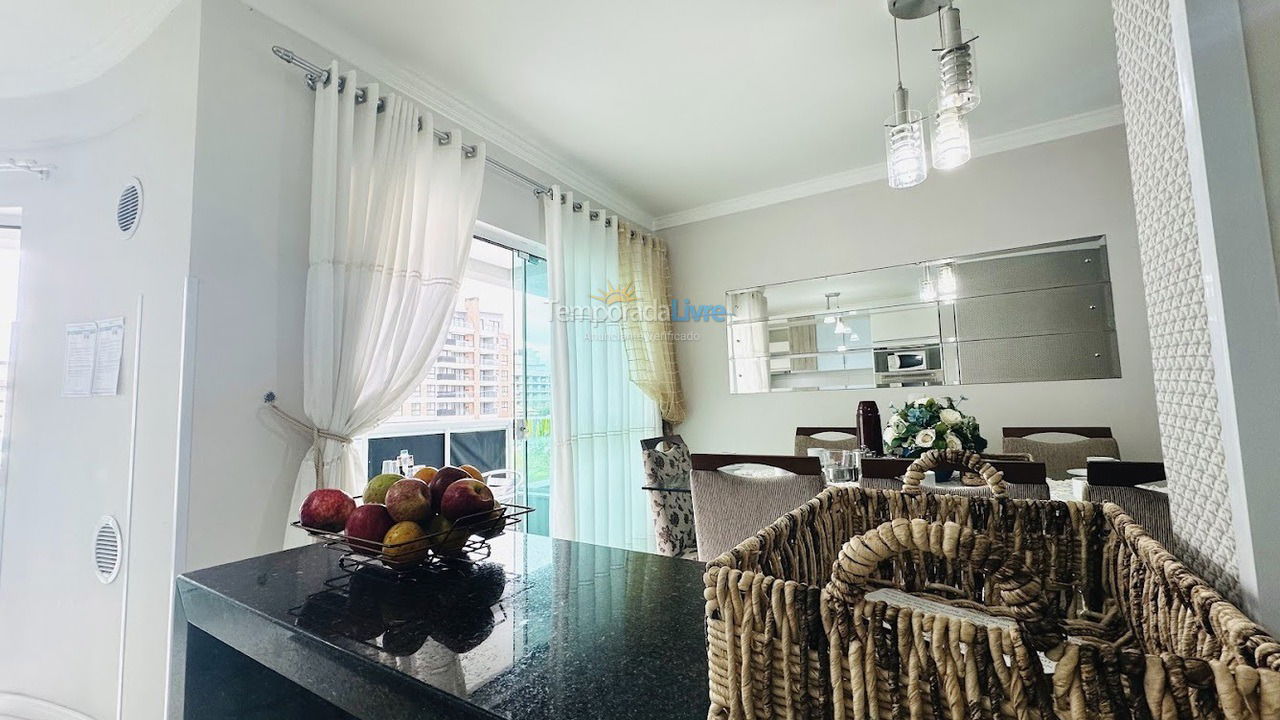 Apartment for vacation rental in Bombinhas (Praia de Bombas)