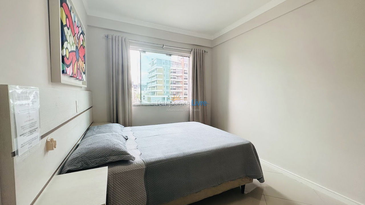 Apartment for vacation rental in Bombinhas (Praia de Bombas)