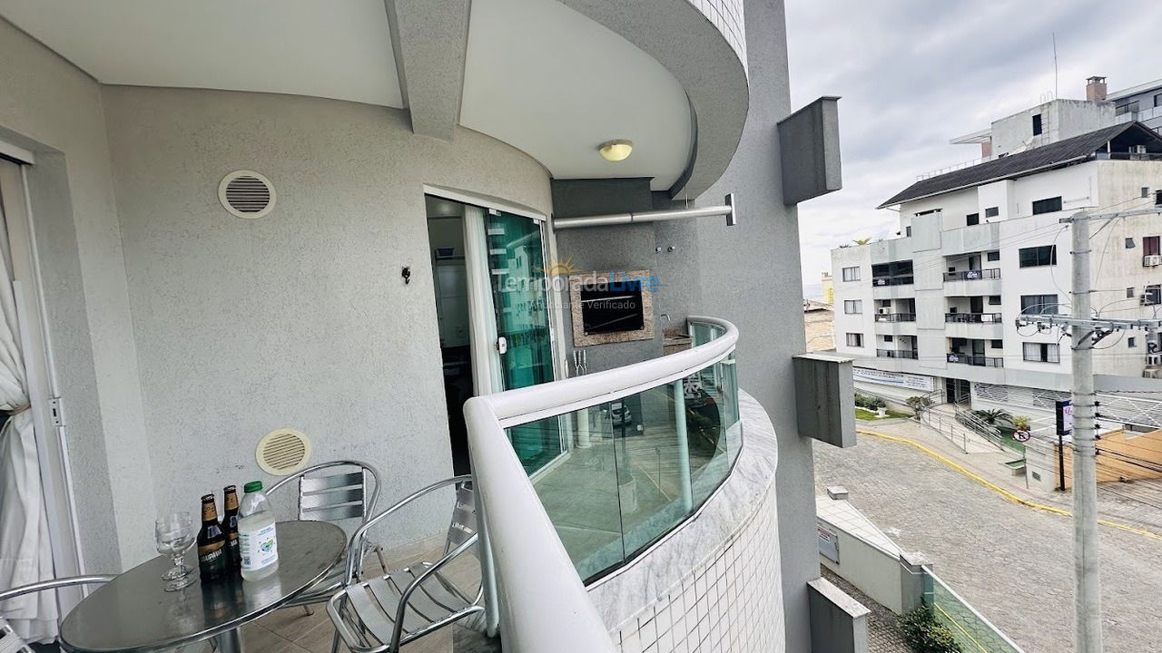 Apartment for vacation rental in Bombinhas (Praia de Bombas)
