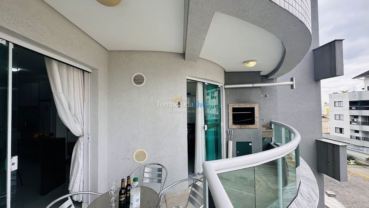 Apartment for vacation rental in Bombinhas (Praia de Bombas)