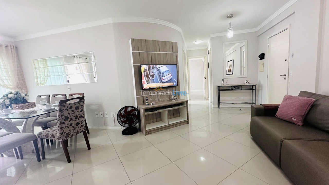 Apartment for vacation rental in Bombinhas (Praia de Bombas)