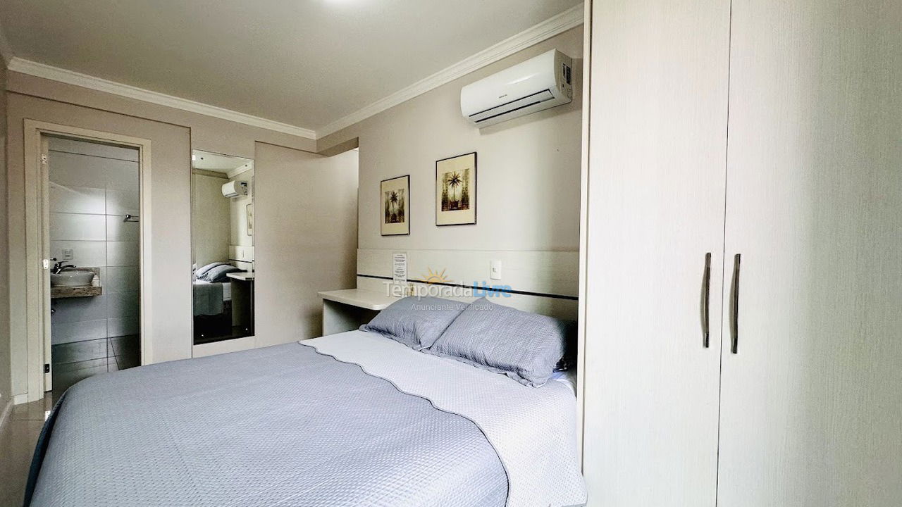Apartment for vacation rental in Bombinhas (Praia de Bombas)