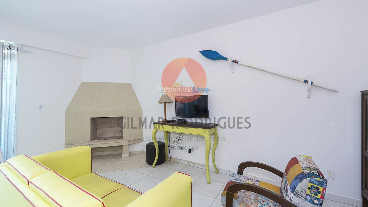Apartamento para aluguel de temporada em Bombinhas (Praia de Canto Grande Mar de Fora)