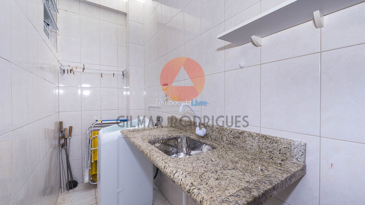 Apartamento para aluguel de temporada em Bombinhas (Praia de Canto Grande Mar de Fora)