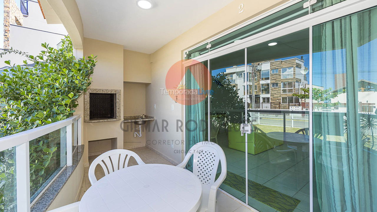 Apartamento para aluguel de temporada em Bombinhas (Praia de Canto Grande Mar de Fora)