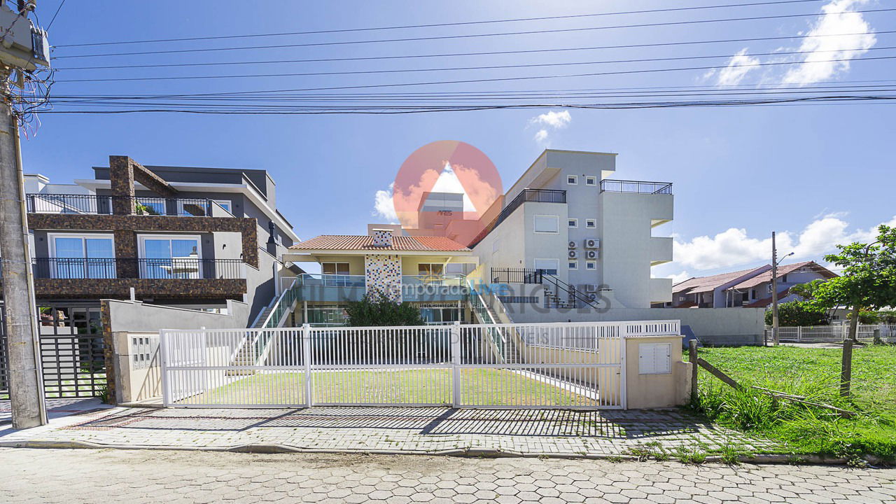 Apartamento para aluguel de temporada em Bombinhas (Praia de Canto Grande Mar de Fora)