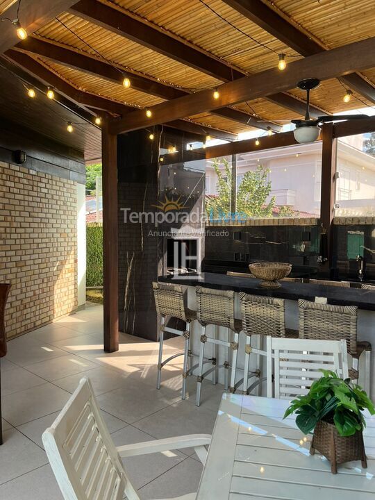 Casa para aluguel de temporada em Florianopolis (Jurerê Internacional)