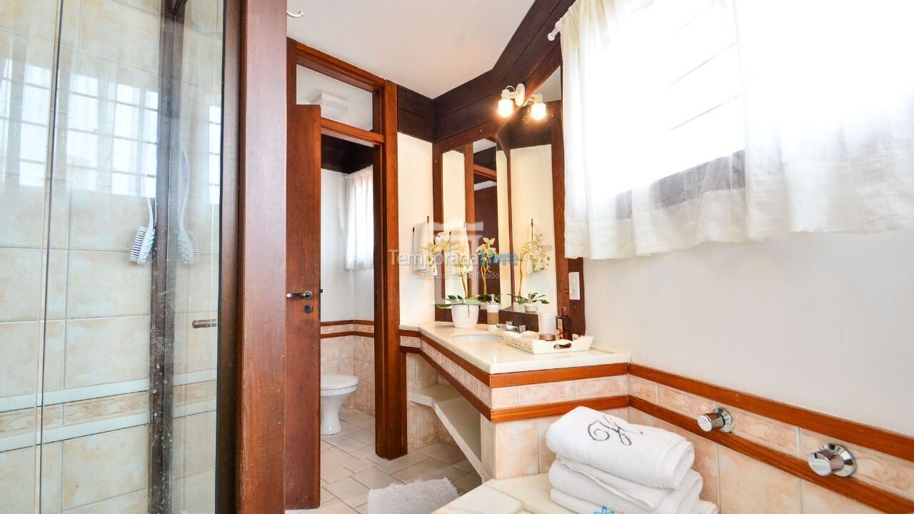 Casa para aluguel de temporada em Florianopolis (Jurerê Internacional)