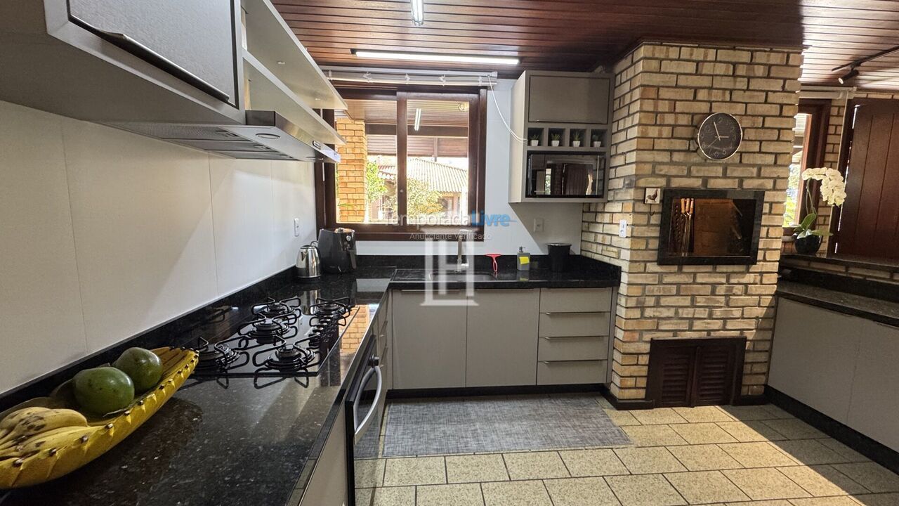 Casa para alquiler de vacaciones em Florianopolis (Jurerê Internacional)