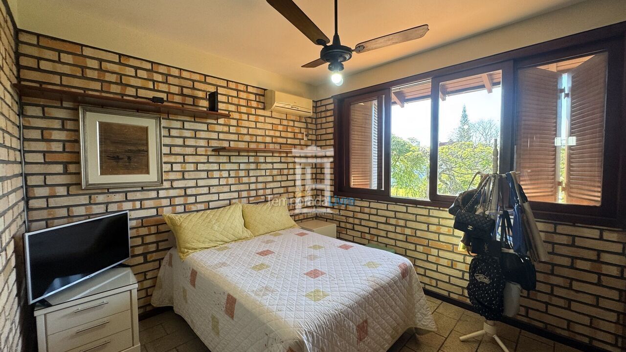 Casa para alquiler de vacaciones em Florianopolis (Jurerê Internacional)