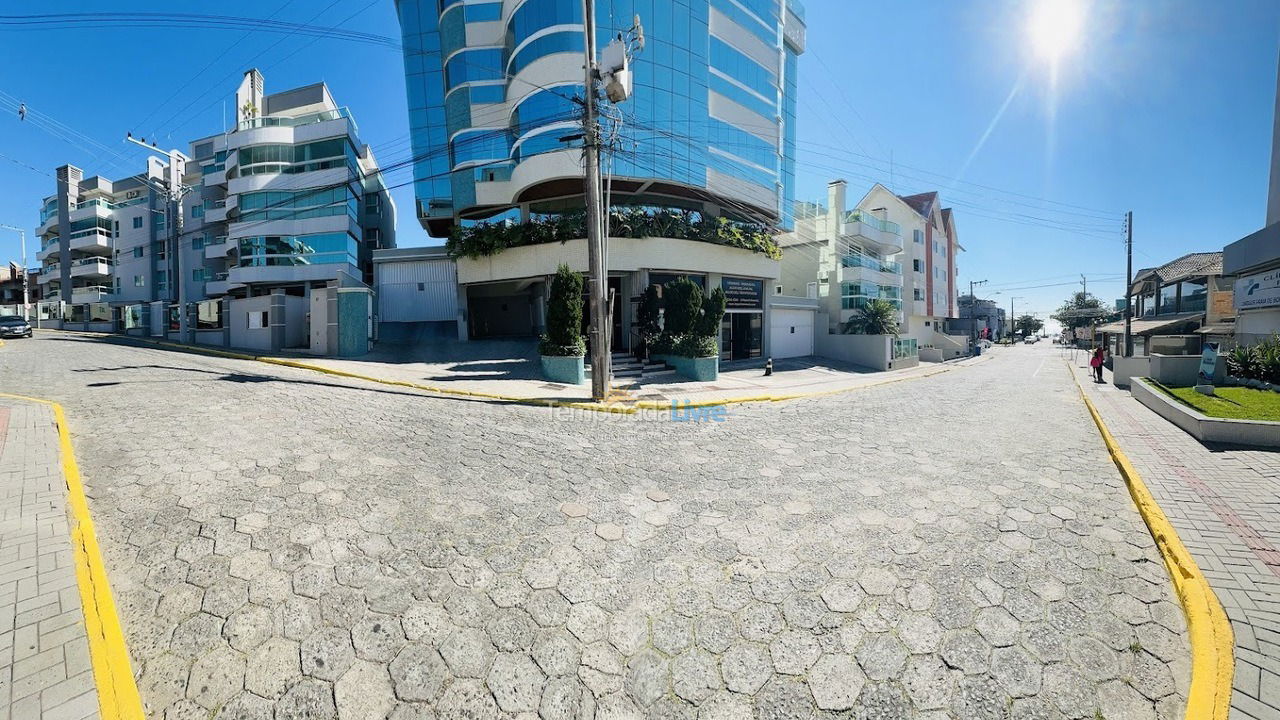 Apartamento para alquiler de vacaciones em Bombinhas (Praia de Bombas)
