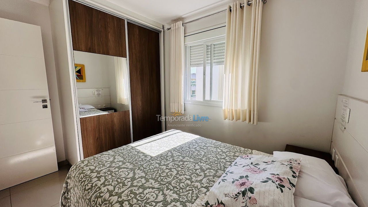 Apartamento para alquiler de vacaciones em Bombinhas (Praia de Bombas)