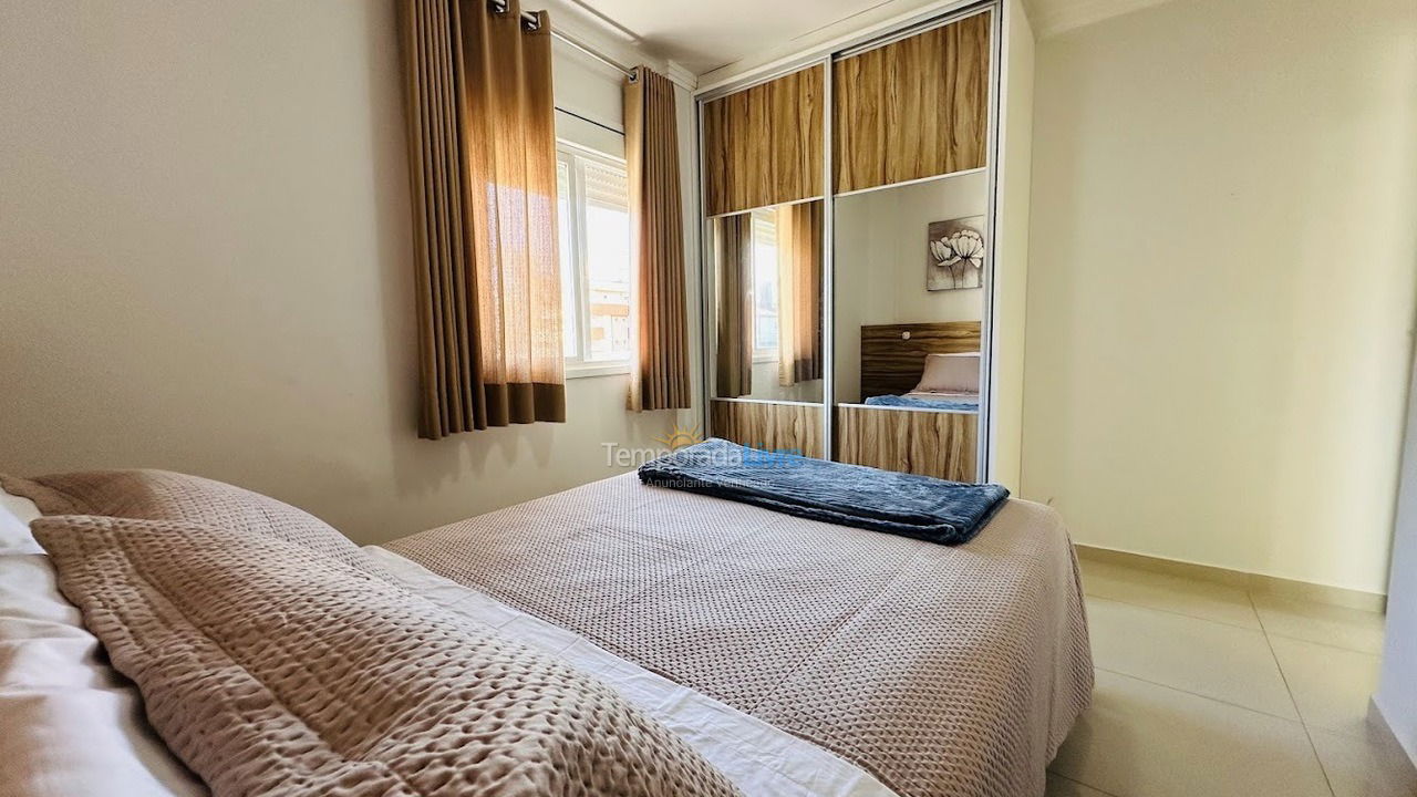 Apartamento para alquiler de vacaciones em Bombinhas (Praia de Bombas)