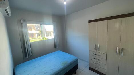 Apartamento 3 dormitórios a 50m da praia