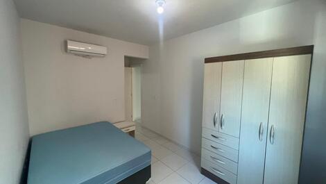 Apartamento 3 dormitórios a 50m da praia