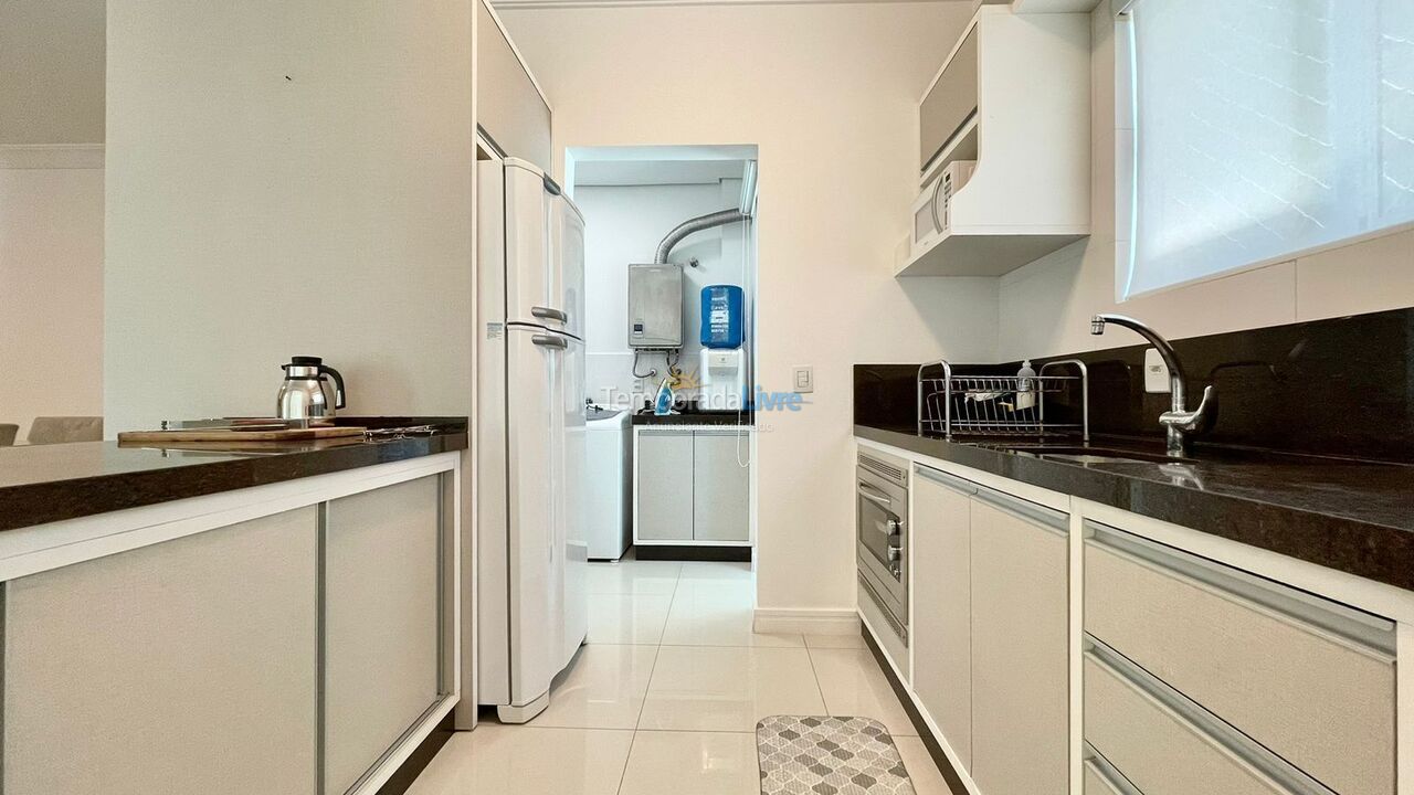 Apartment for vacation rental in Itapema (Meia Praia)
