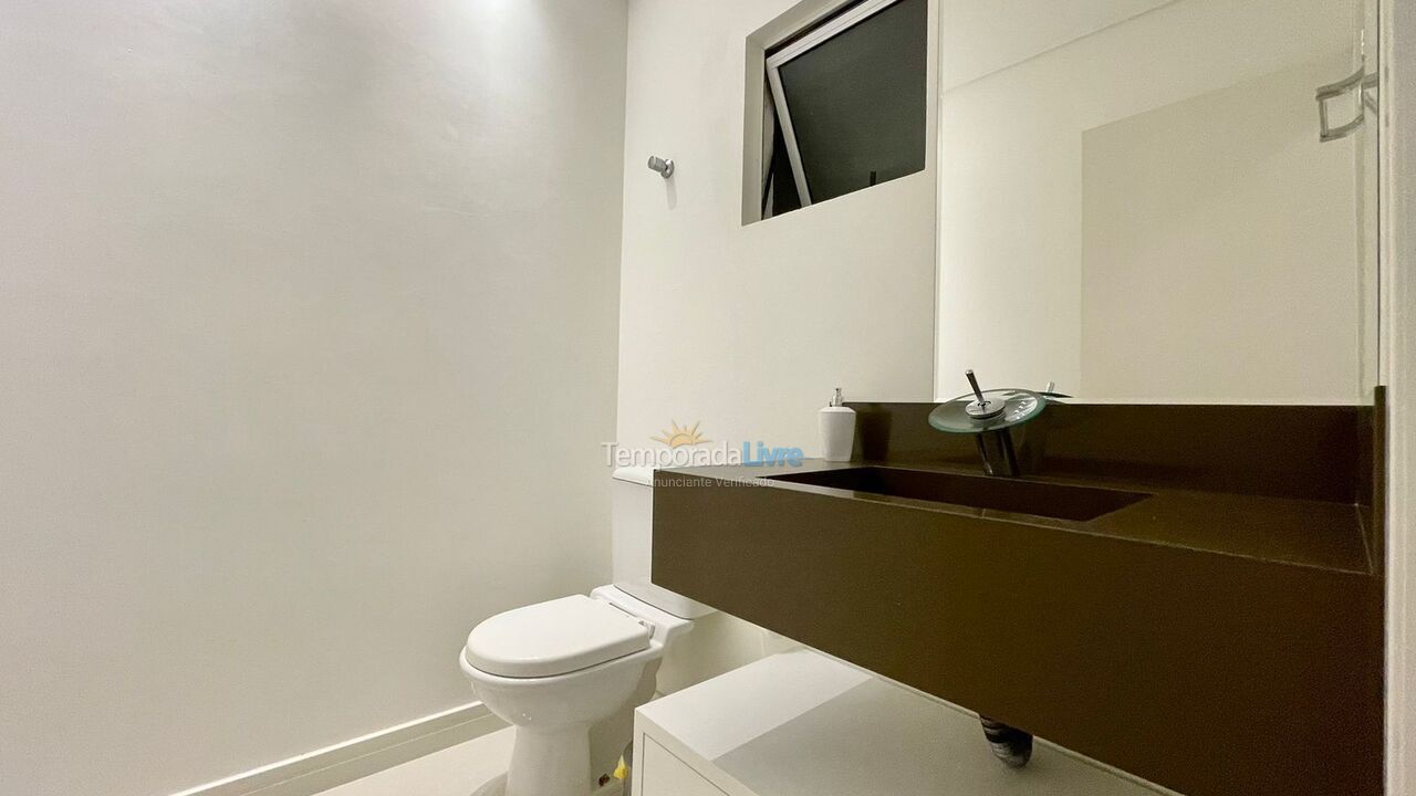 Apartment for vacation rental in Itapema (Meia Praia)