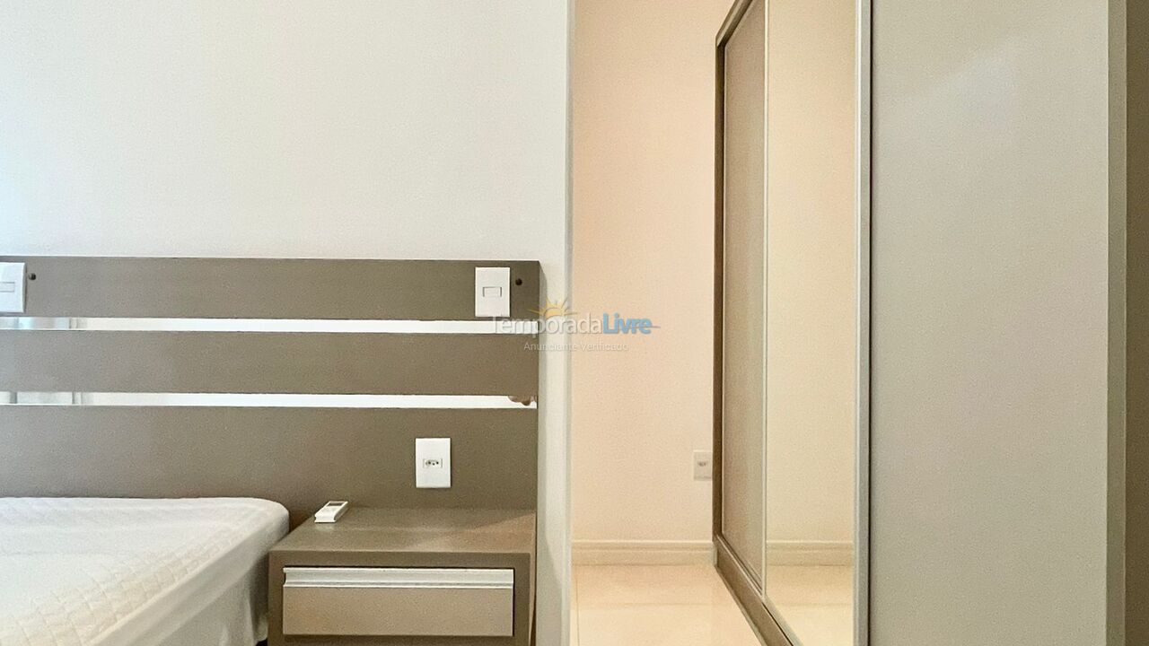 Apartment for vacation rental in Itapema (Meia Praia)