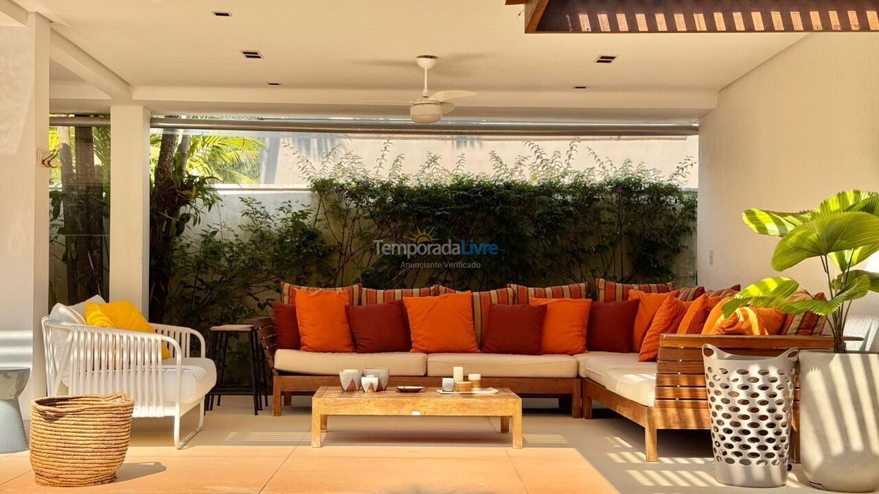 Casa para alquiler de vacaciones em São Sebastião (Praia da Baleia)