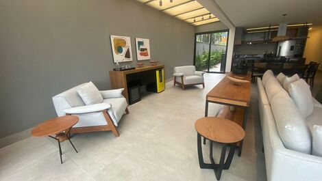 CASA PE NA AREIA NA PRAIA DE JUQUEHY PARA REVEILLON