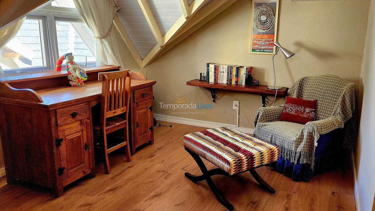 Apartamento para aluguel de temporada em Canela (Centro)