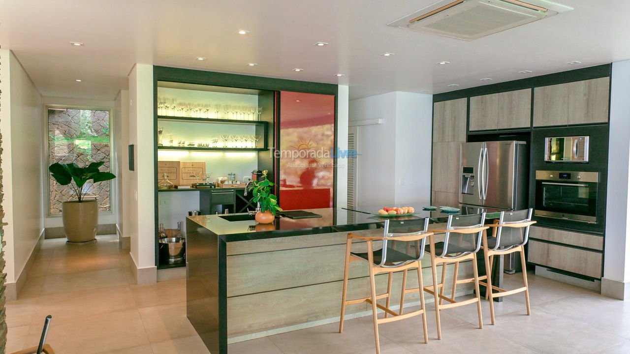 House for vacation rental in Ilhabela (Centro Vila)