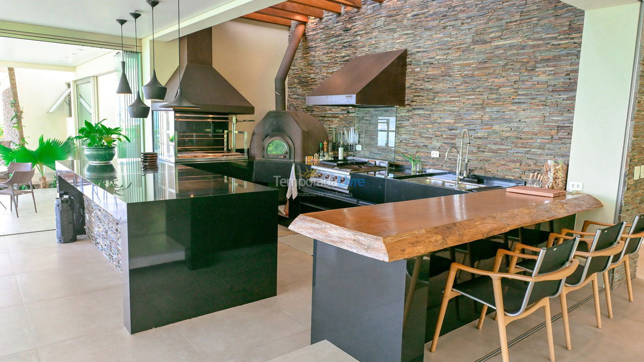 House for vacation rental in Ilhabela (Centro Vila)