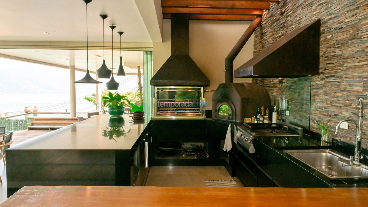 House for vacation rental in Ilhabela (Centro Vila)