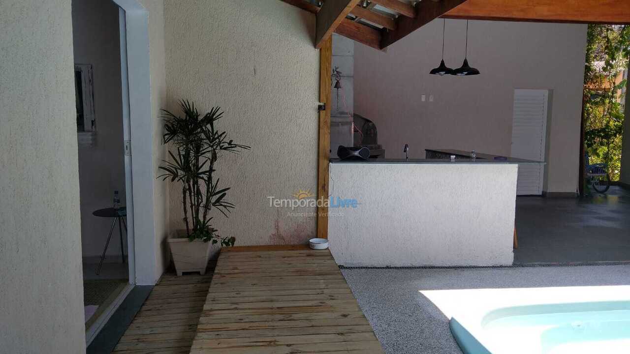 Casa para aluguel de temporada em Bertioga (Costa do Sol)