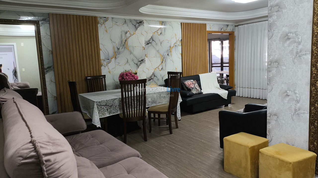 Apartment for vacation rental in Itapema (Meia Praia)