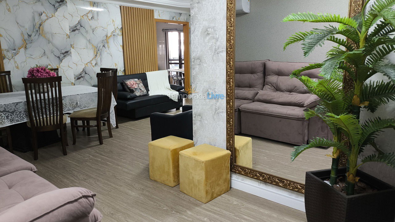 Apartment for vacation rental in Itapema (Meia Praia)