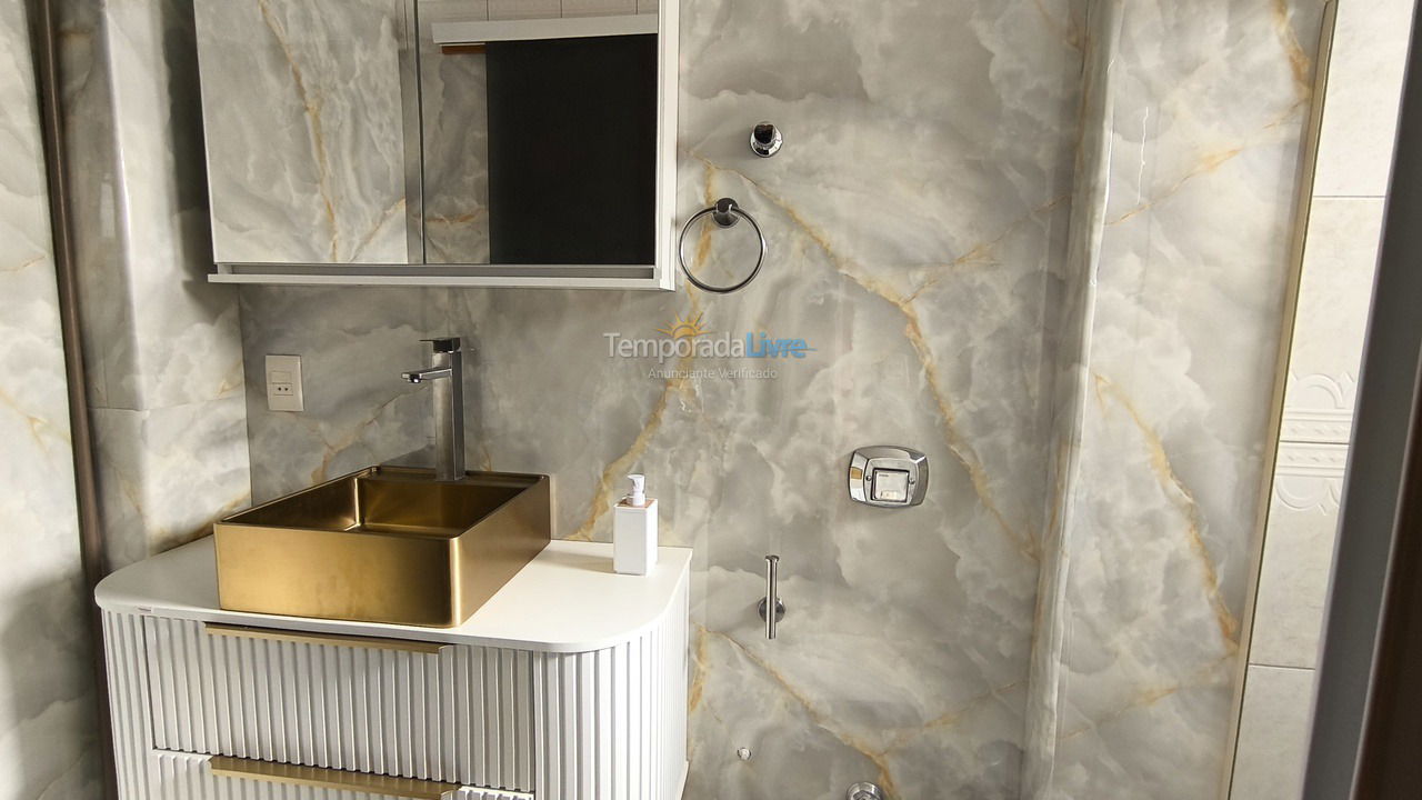 Apartment for vacation rental in Itapema (Meia Praia)